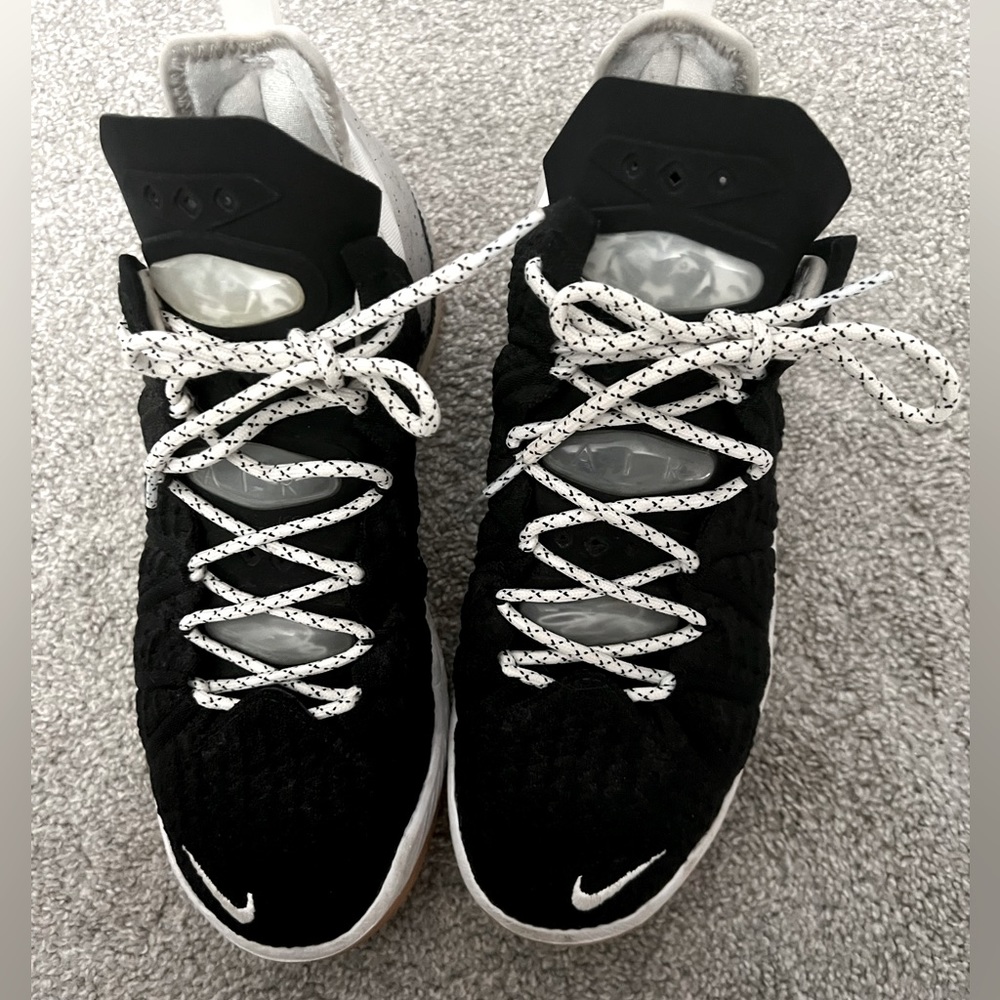 Nike Mens Lebron 18 CQ9283 007 Black Gum - Size 10